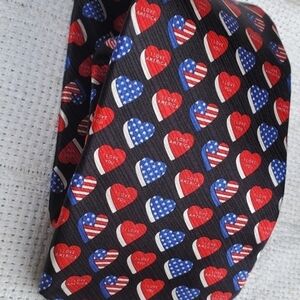 I love the USA Valentine Silk  Tie‎